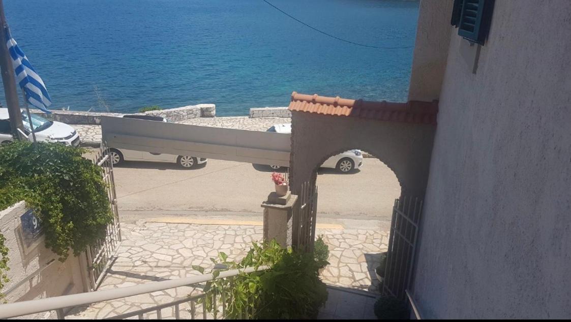 Poseidon Aparthotel Agia Efimia